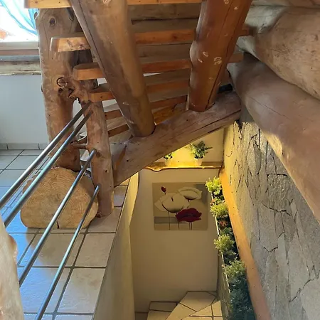 En Rondins Alpesi faház